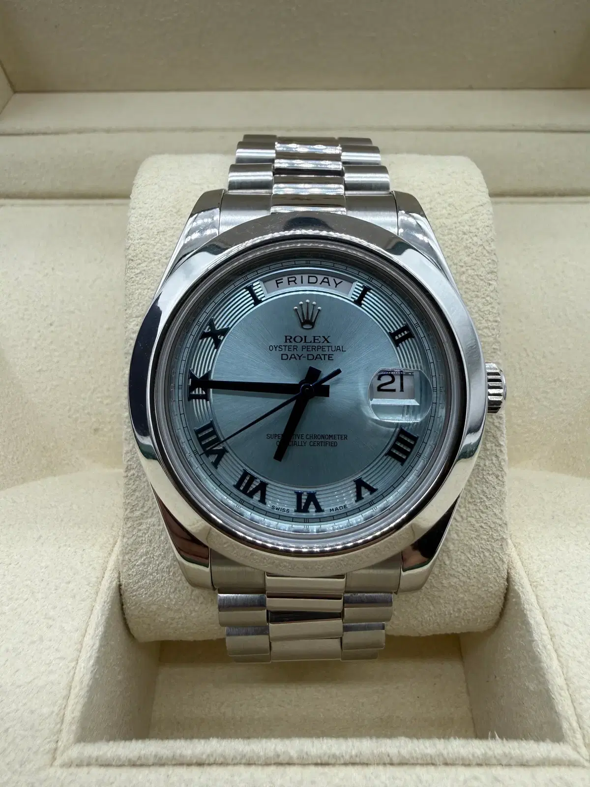 롤렉스 데이데이트2 플래티늄 218206 아이스블루 로마인덱스 41MM
